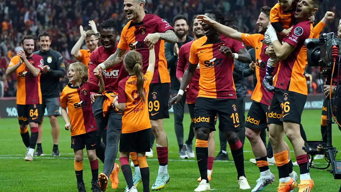 Galatasaray'da hedef şampiyonluğu derbi galibiyetiyle kutlamak