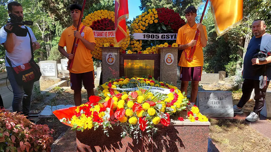 Galatasaray'ın kurucu başkanı Ali Sami Yen kabri başında anıldı