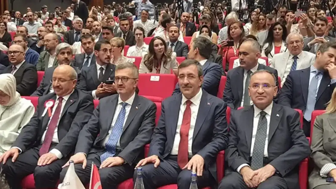 Gazeteciler, 15 Temmuz panelinde Ankara'da bir araya geldi