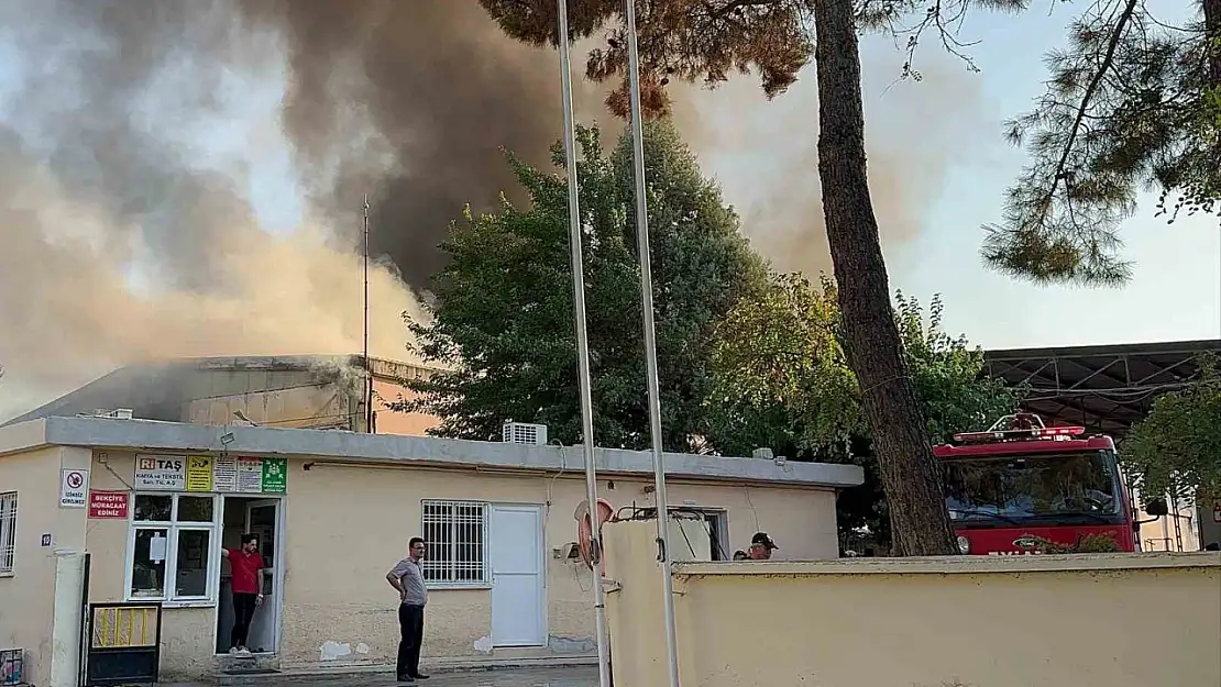 Gaziantep'te elyaf fabrikasında korkutan yangın