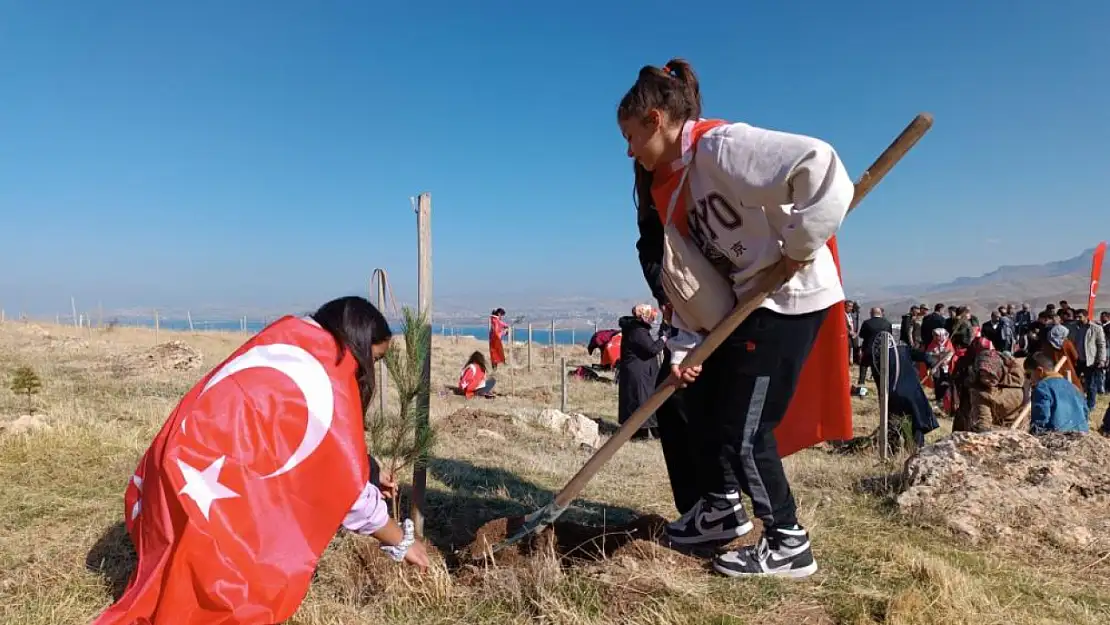 Gazzeli çocuklar anısına fidan dikildi