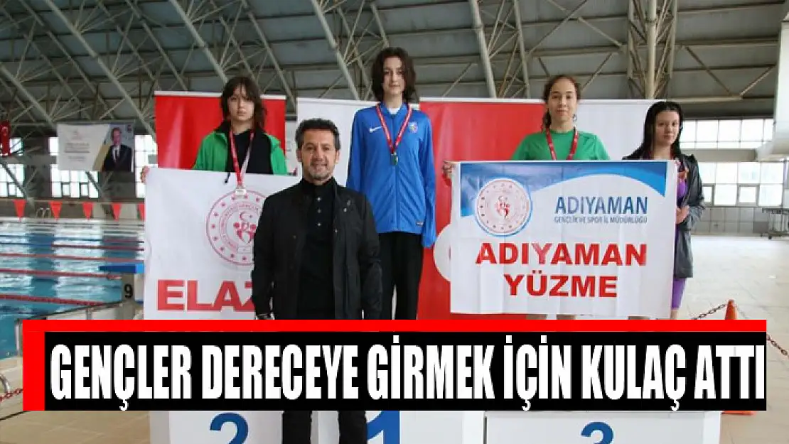 Gençler dereceye girmek için kulaç attı