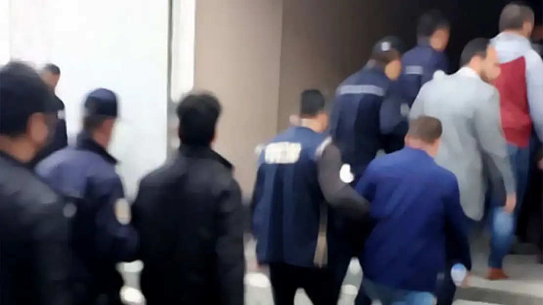 Geniş çaplı FETÖ operasyonu: 371 gözaltı kararı