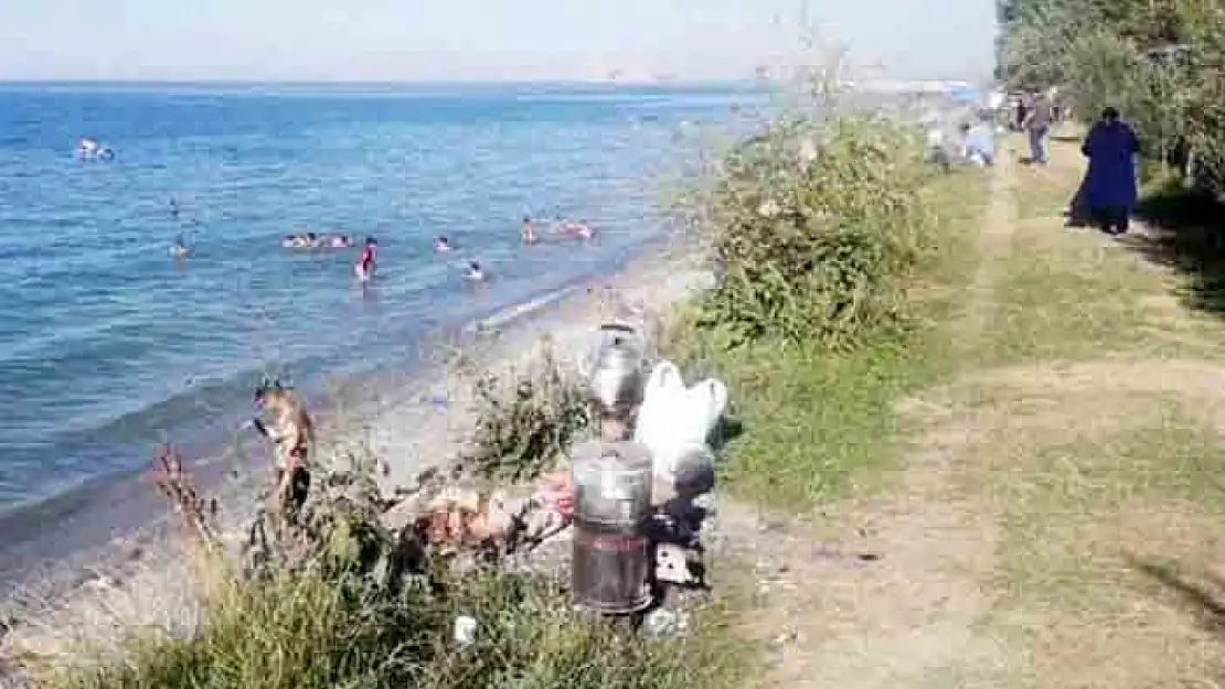 Gevaş sahillerine yoğun ilgi