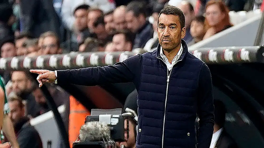 Giovanni van Bronckhorst, Süper Lig'de ilk derbisine çıkacak