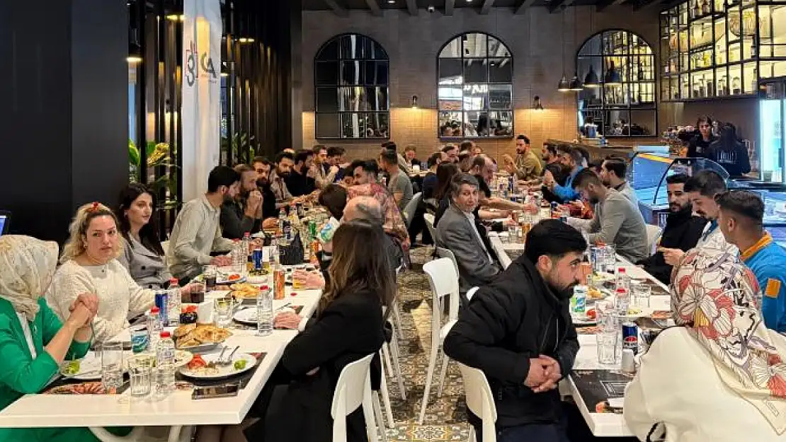 GLA yönetimi Vanmall mağaza yöneticileriyle iftarda buluştu