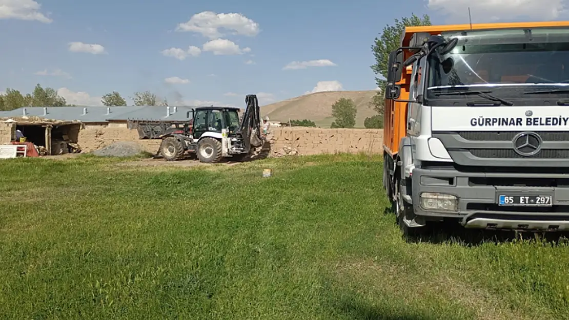 Gürpınar Belediyesi'nden bayram temizliği