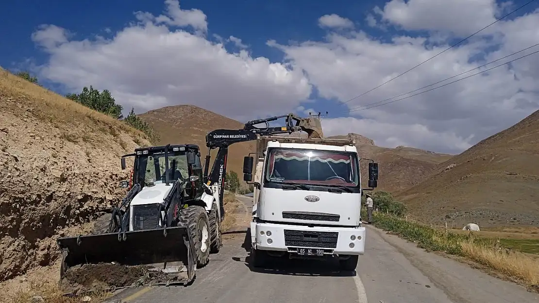 Gürpınar Belediyesi'nin çalışmaları sürüyor