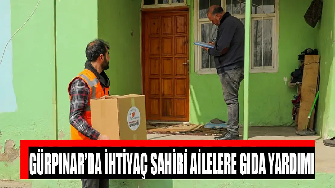 Gürpınar'da ihtiyaç sahibi ailelere gıda yardımı