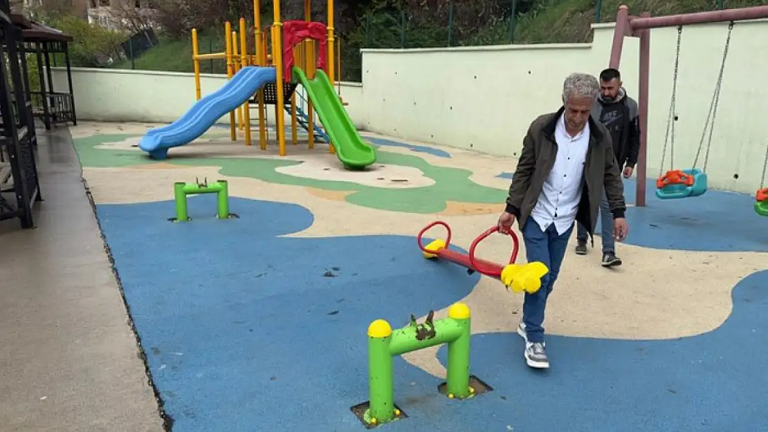 Hakkari'de çocuk oyun parkı ikinci kez tahrip edildi