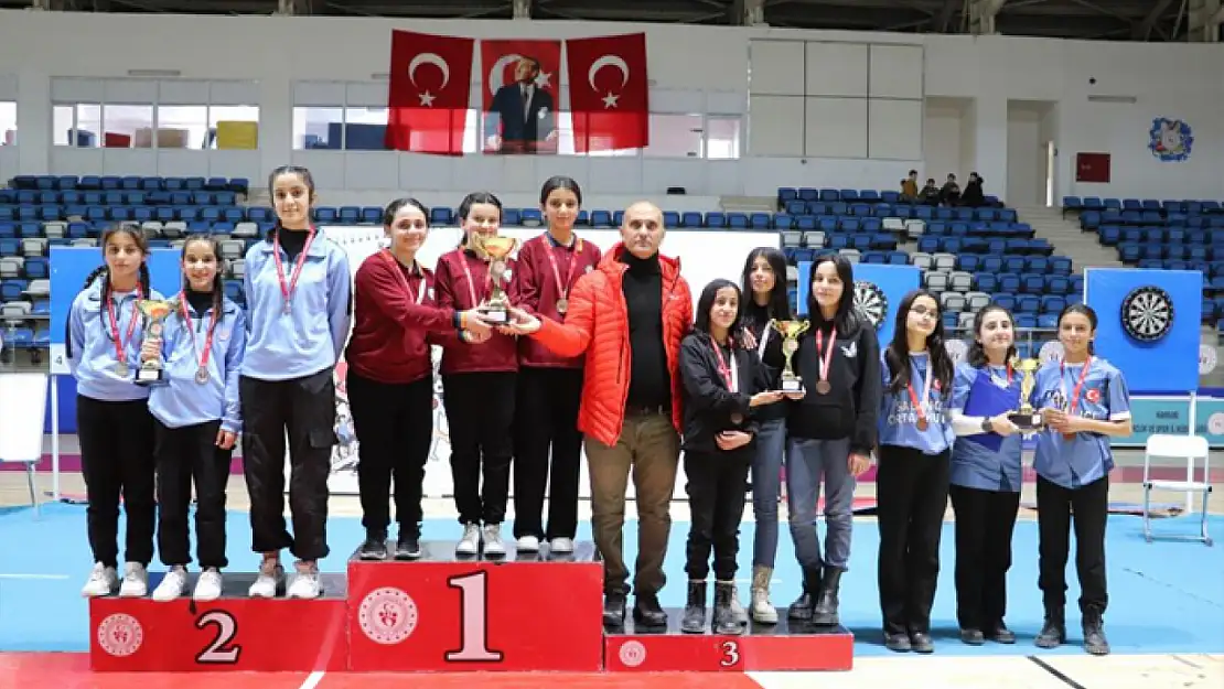 Hakkari'de dart il şampiyonası sona erdi