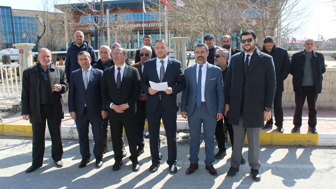 İlhan'dan Büyükşehir Belediyesi'ne eleştiri
