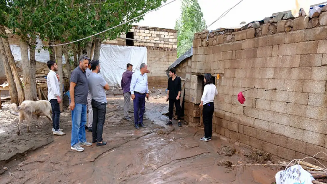 İpekyolu Belediyesi'nden selzedelere yardım eli