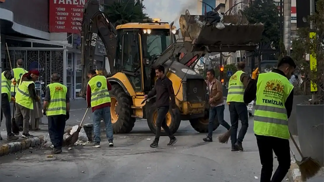 İpekyolu Belediyesi'nden temizlik personeline teşekkür