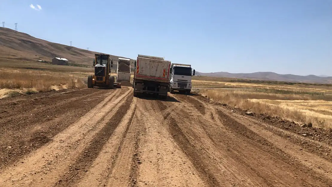 İpekyolu Belediyesi'nden yol çalışması