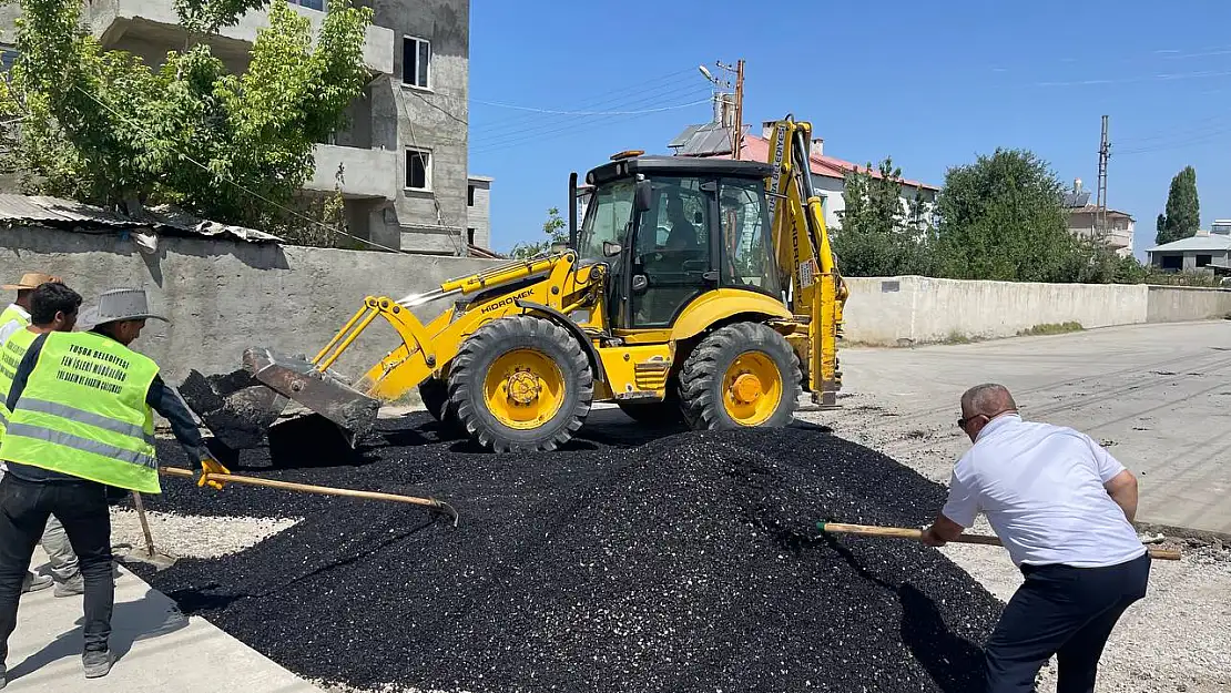 İskele Mahallesi'nde asfalt çalışması