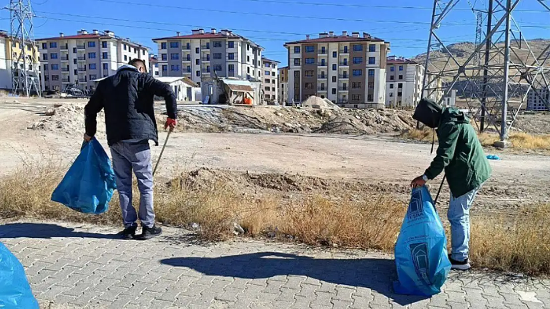 İskele ve Kalecik Mahallelerinde temizlik çalışması