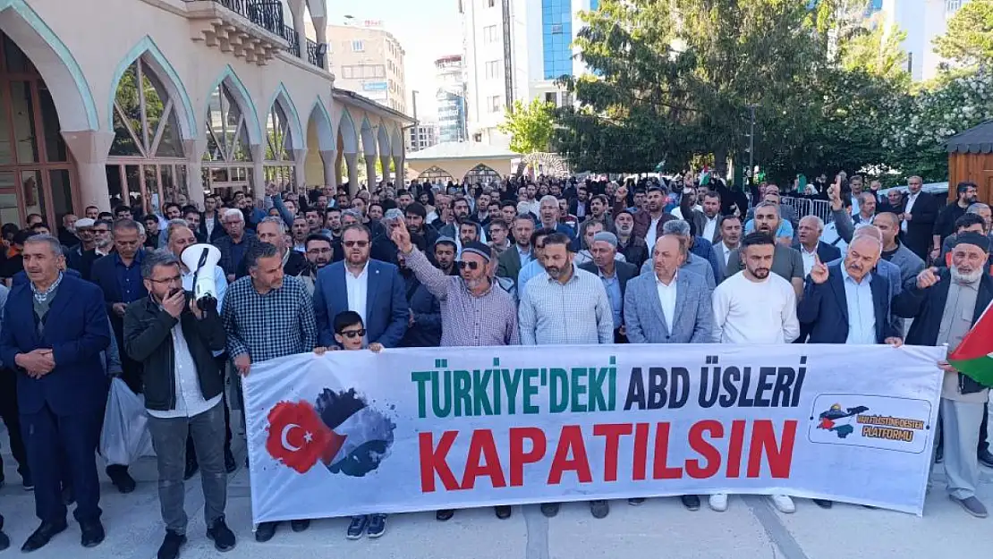 İsrail'in çadır kentteki katliamı Van'da protesto edildi