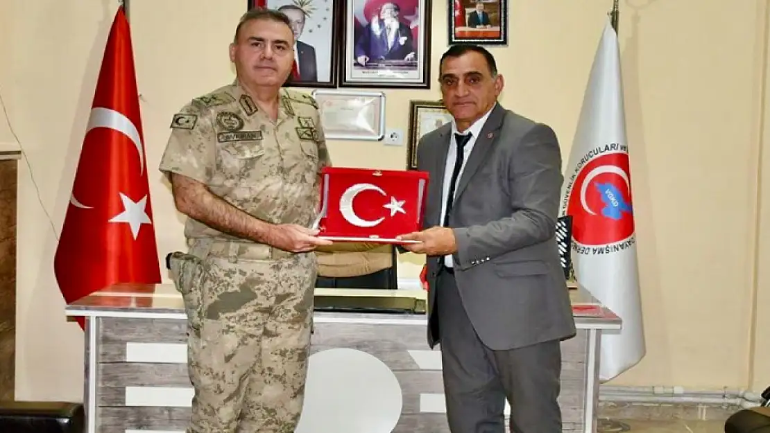Jandarma Komutanı Avkıran'dan Şehit Aileleri Derneği'ne ziyaret