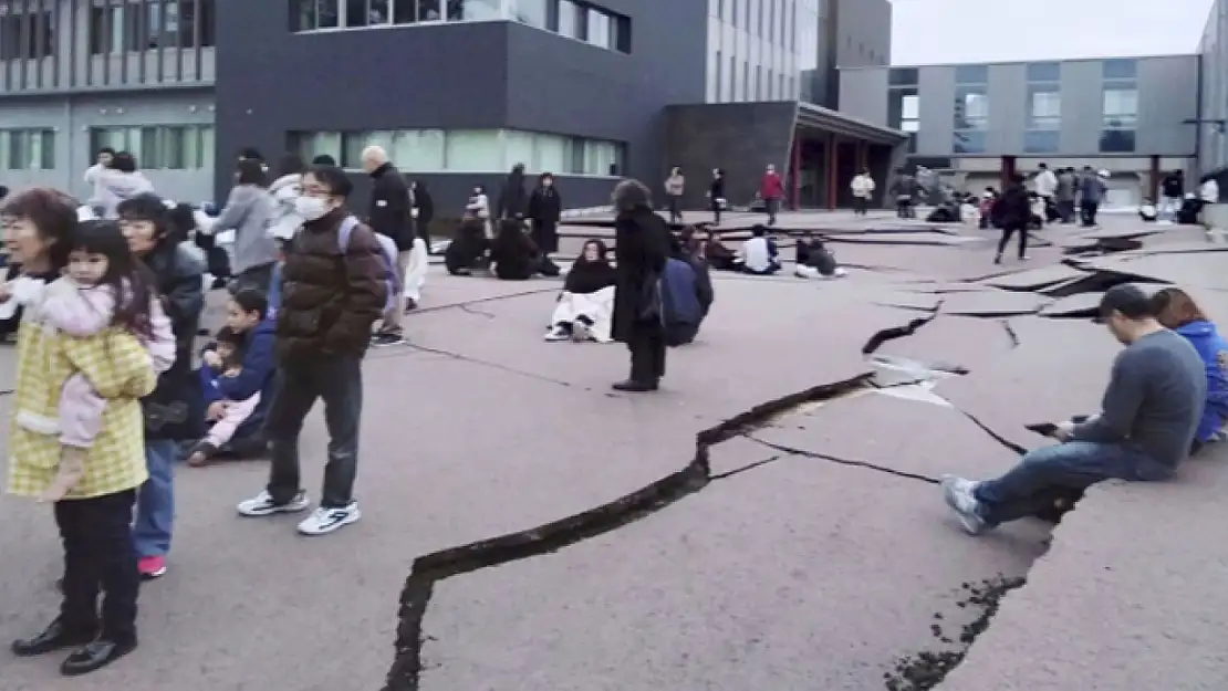 Japonya'da deprem bilançosu açıklandı! Tsunami uyarıları kaldırıldı