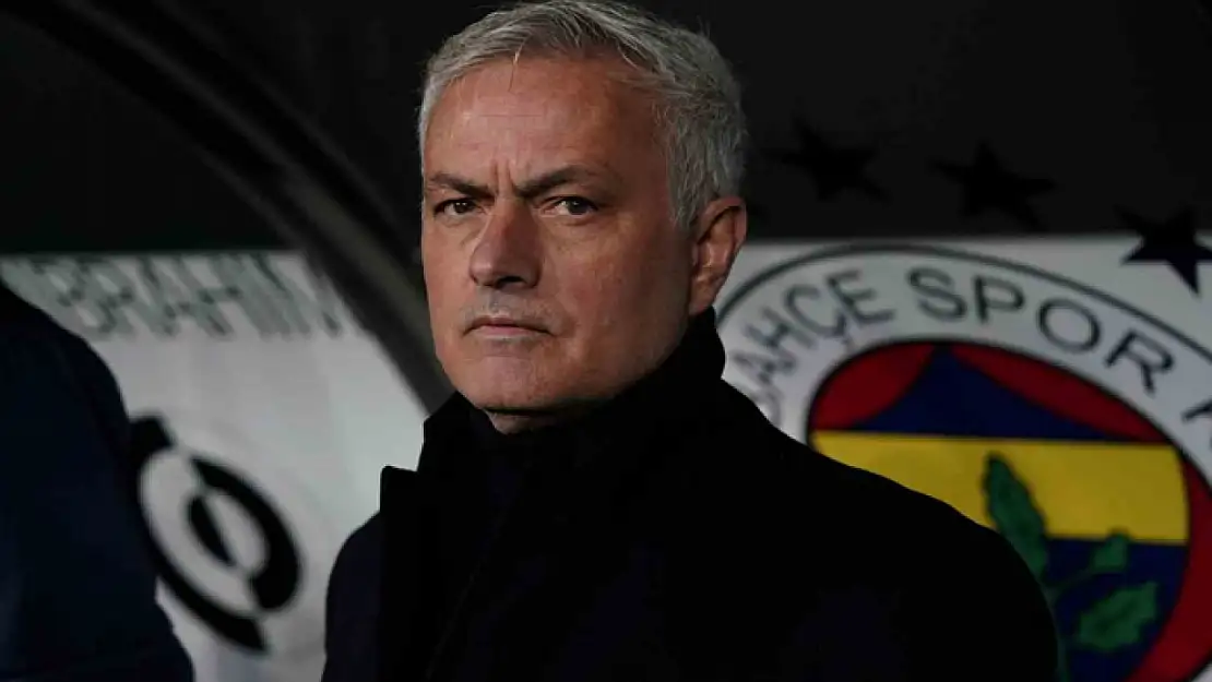 Jose Mourinho, 3. derbisinde ilk peşinde