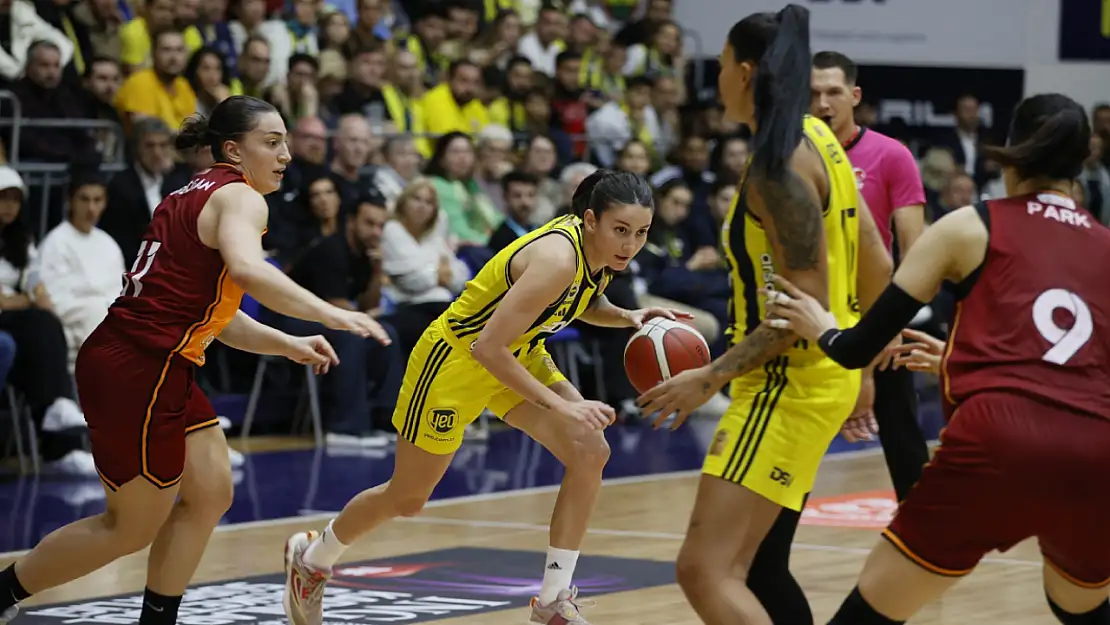 Kadınlar basketbolda derbi heyecanı