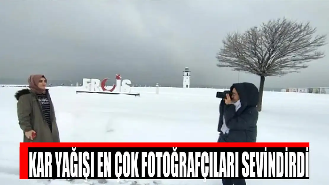 Kar yağışı en çok fotoğrafçıları sevindirdi