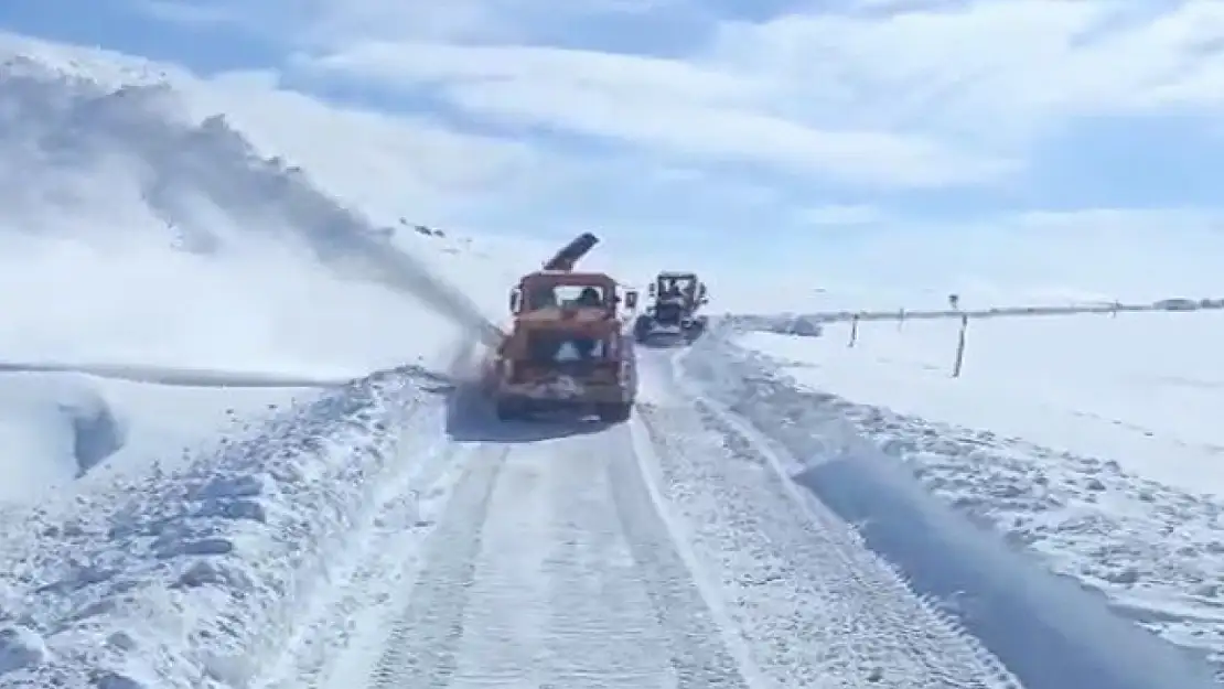 Kara yolu yeniden ulaşıma açıldı