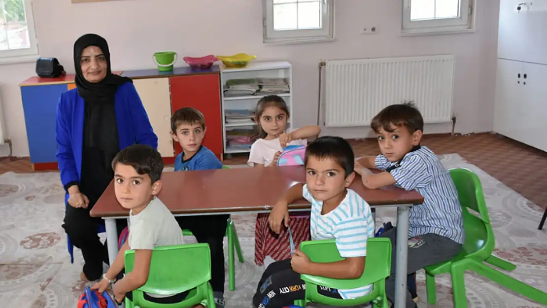 Karagündüz Mahallesi'ndeki öğrenciler sevindirildi