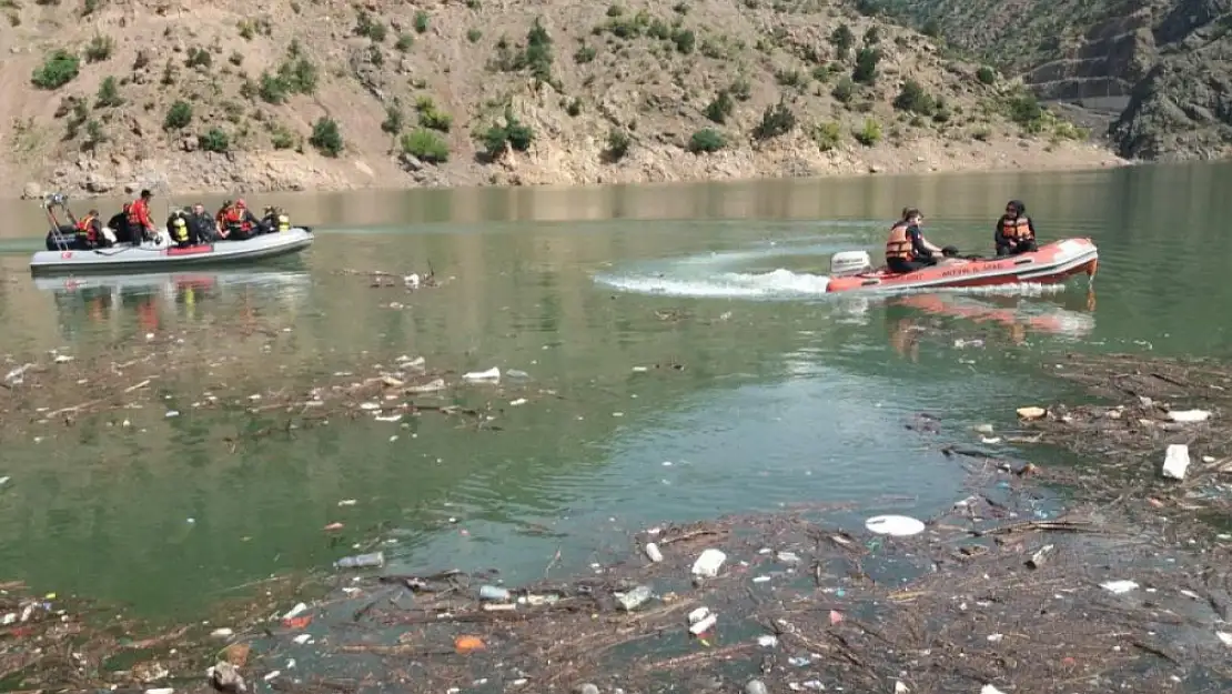 Kayıp kamyonet sürücüsü için aramalar 9 gündür devam ediyor