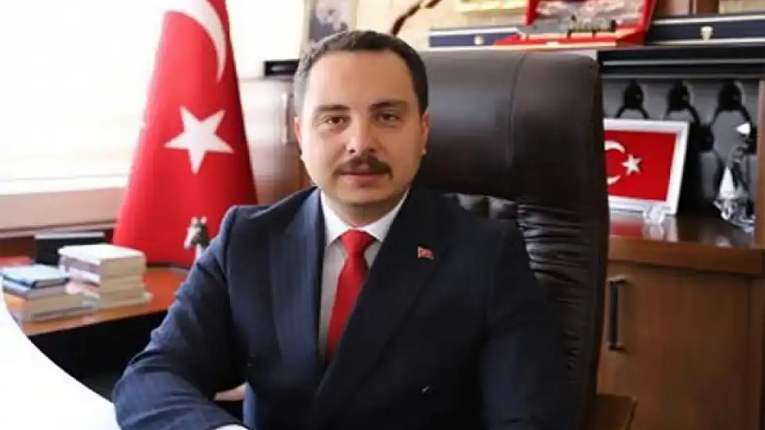 Kaymakam Aydoğan, Muradiye'ye veda ediyor
