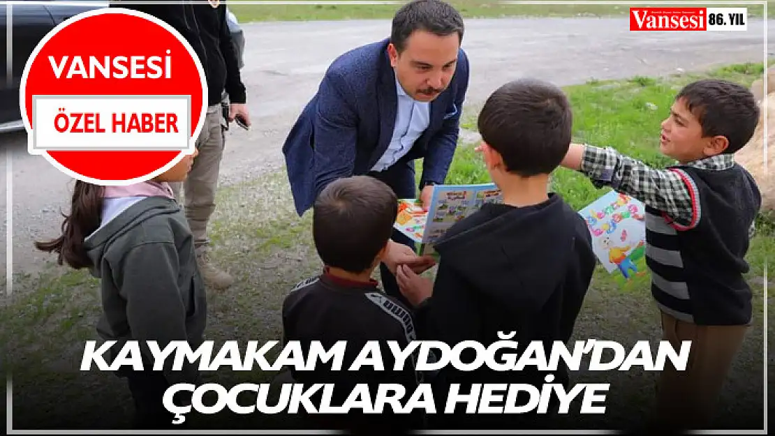 Kaymakam Aydoğan'dan çocuklara hediye