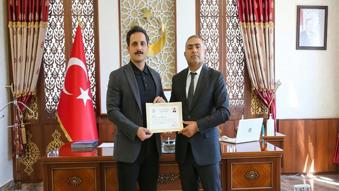 Kaymakam Erdem'den Ayten'e teşekkür ve başarı belgesi
