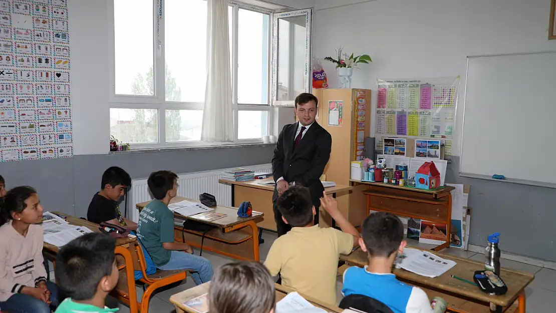 Kaymakam Erdoğan'dan öğrencilere ziyaret