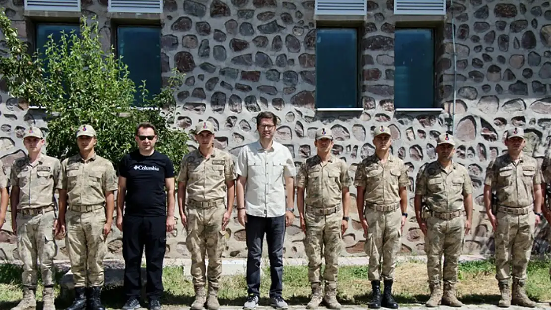 Kaymakam Karaloğlu ve Başsavcı Arslan'dan Jandarma Komutanlığı'na ziyaret