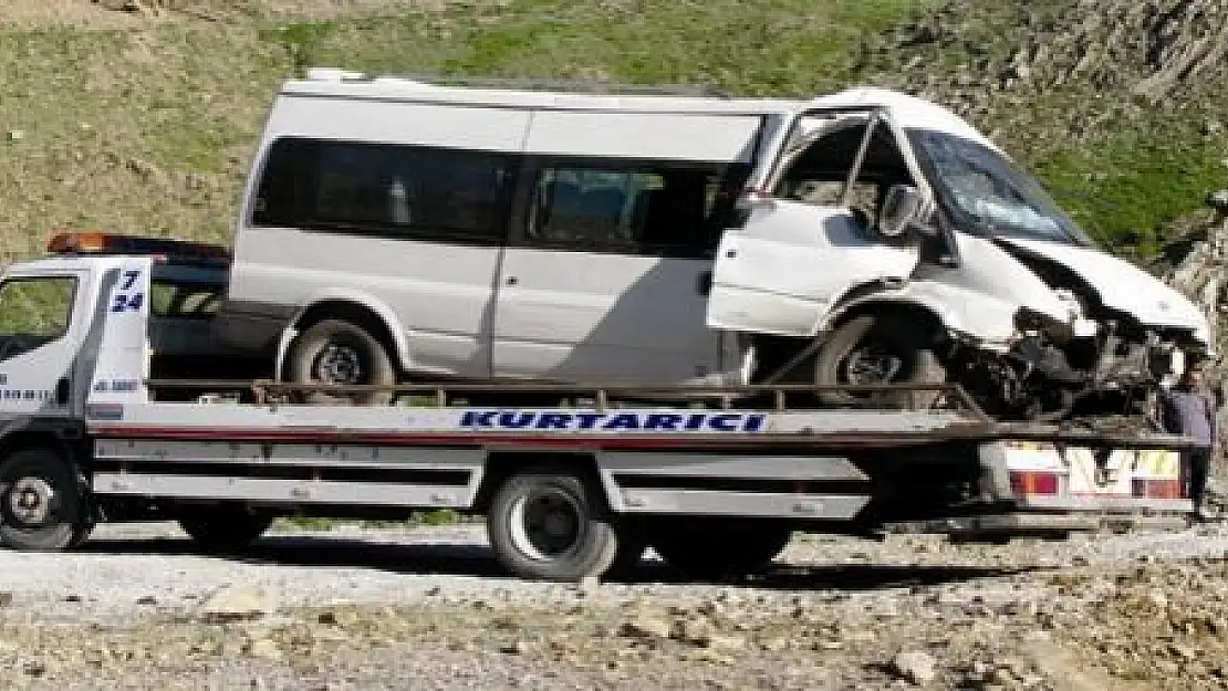 TRAFİK KAZALARI ENDİŞE VERİYOR