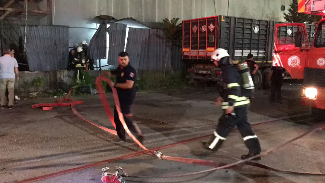 Kimyasal tepkimeden çıkan dumandan dolayı yoğun sis oluştu