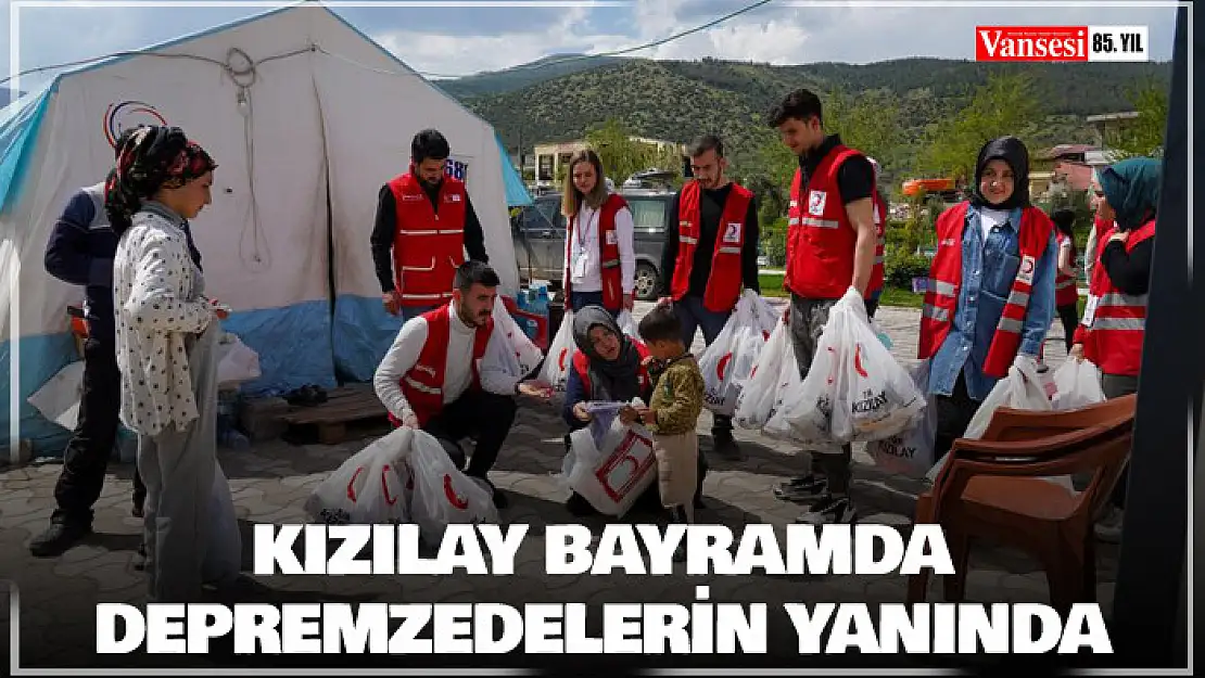 Kızılay bayramda depremzedelerin yanında