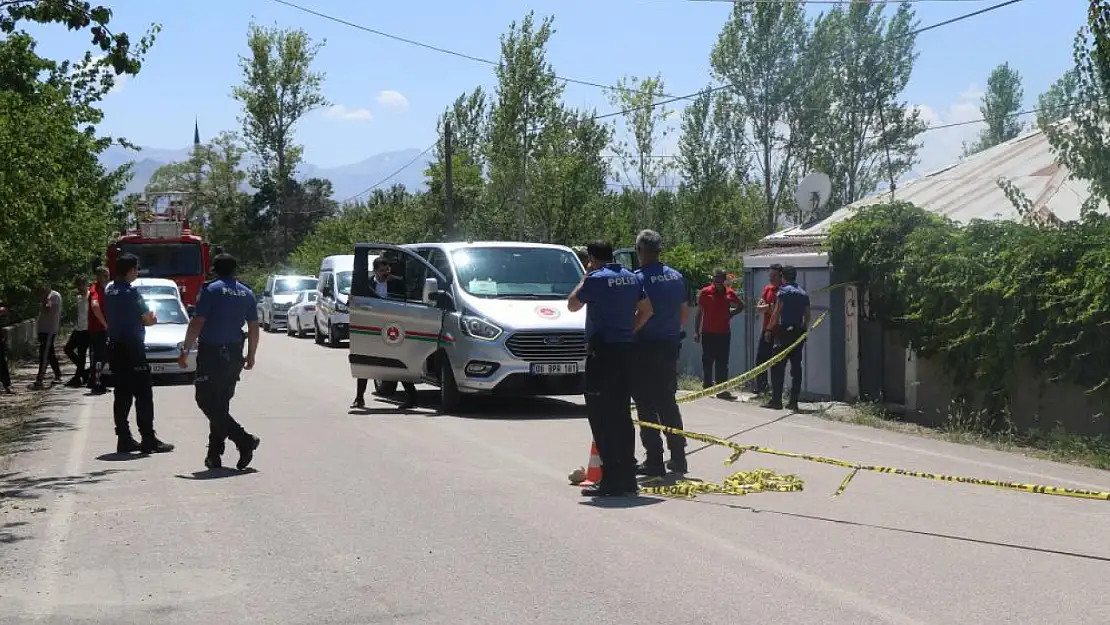 Komşusunu kürekle öldüren sanığa müebbet hapis cezası