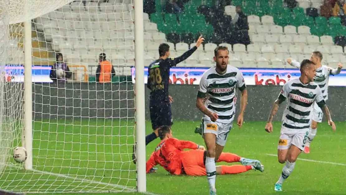 Konyaspor'da Sokol Cikalleshi ile yollar ayrıldı