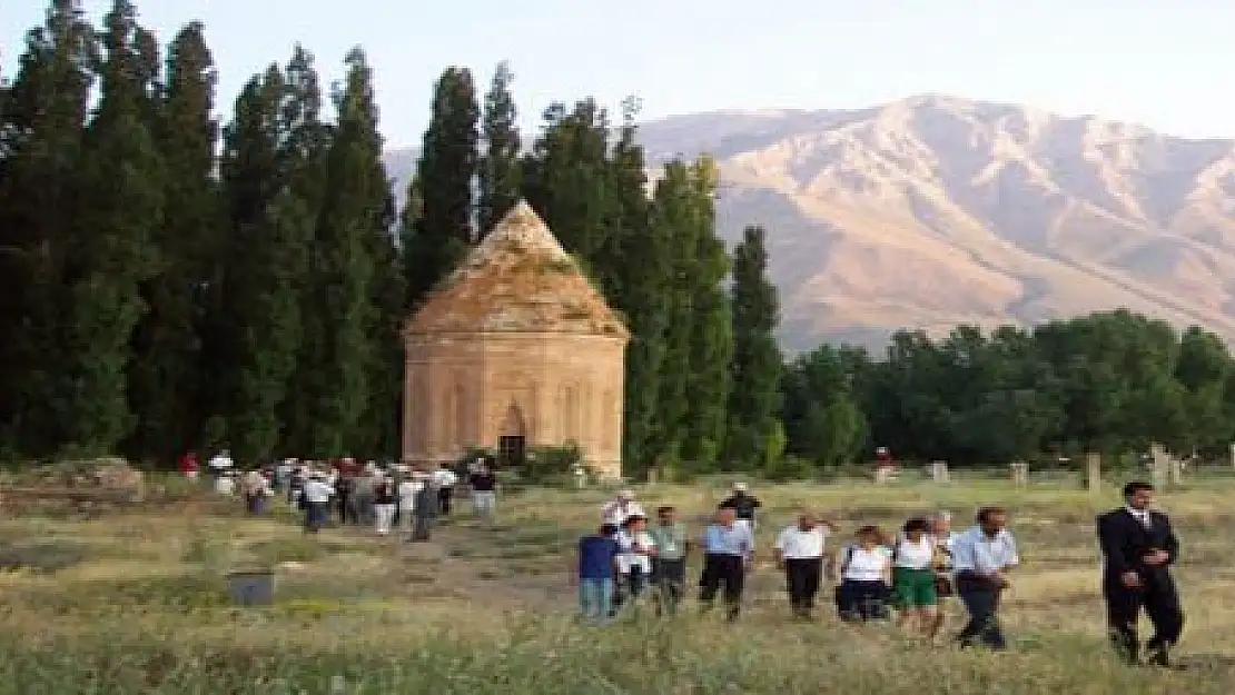 YEŞİL GEVAŞ HEYECAN VERİYOR