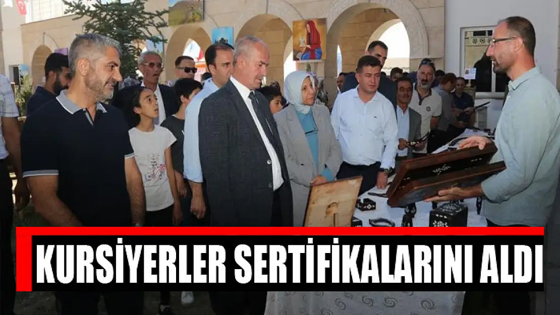 Kursiyerler sertifikalarını aldı