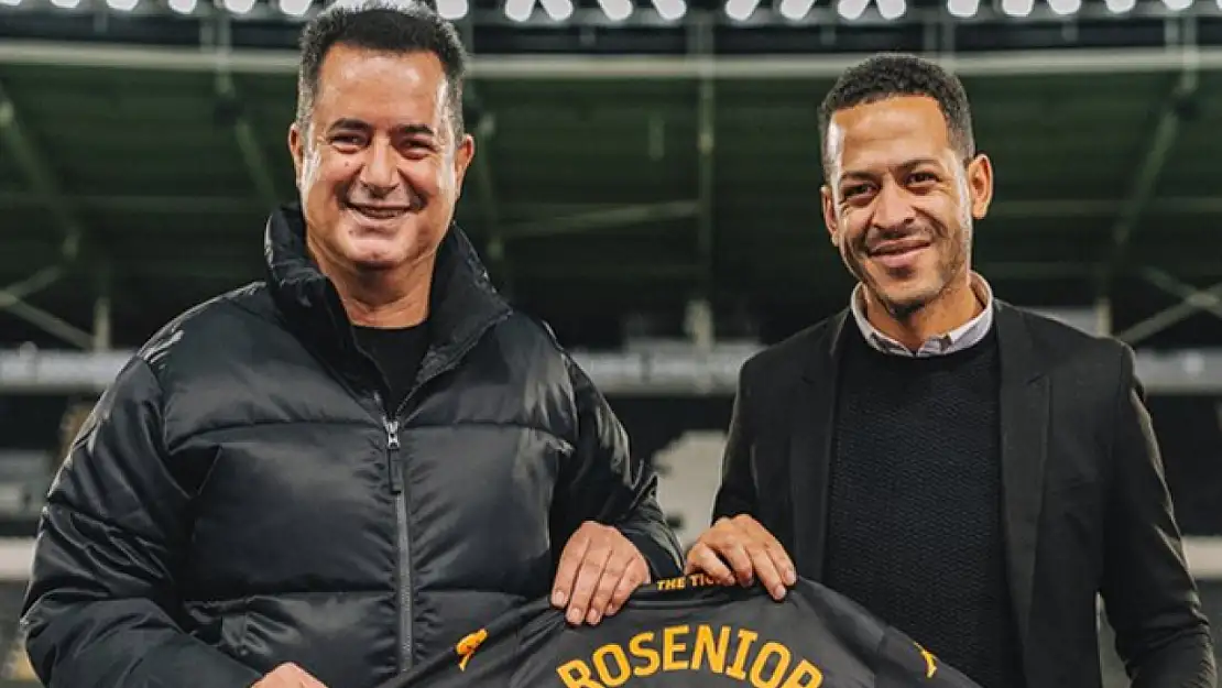 Liam Rosenior 3 yıl daha Hull City'de