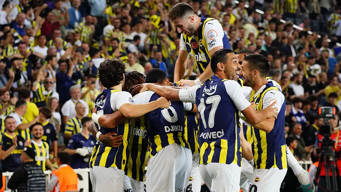 Lider Fenerbahçe!