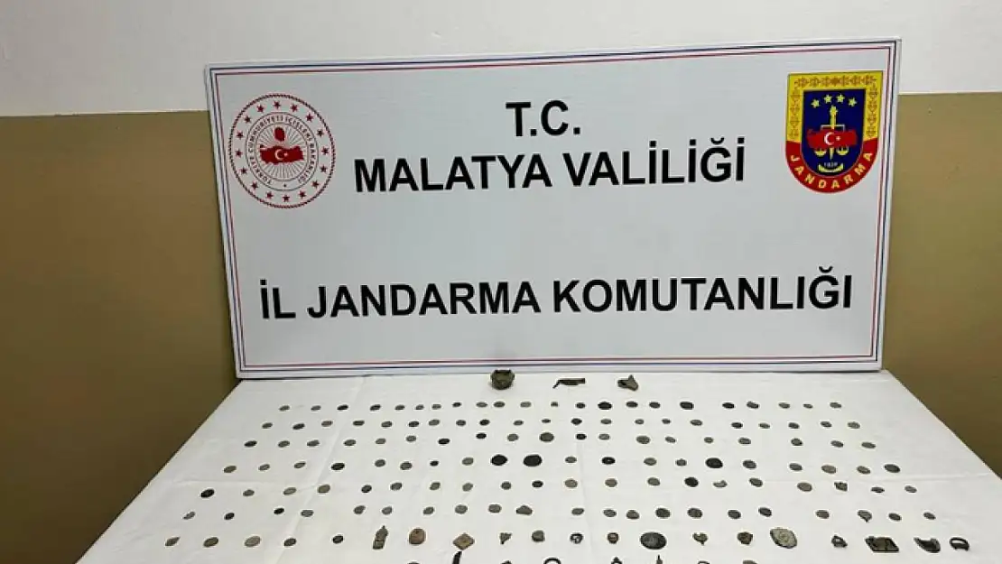 Malatya'da jandarmadan tarihi eser operasyonu