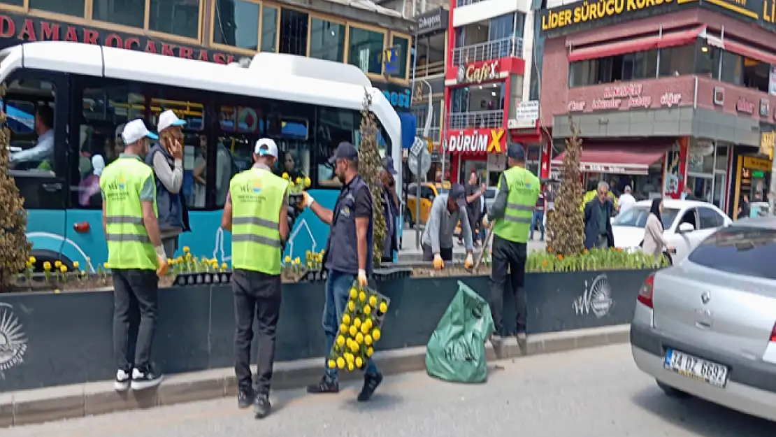 Maraş Caddesi'ne estetik dokunuş