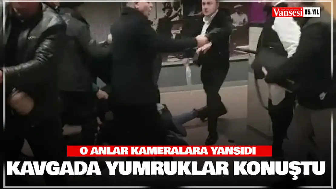 Metro istasyonundaki kavgada yumruklar konuştu