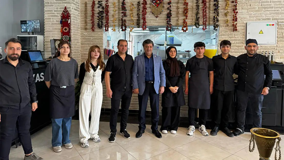 Milletvekili Türkmenoğlu'ndan Bedesten Çarşısına ziyaret   