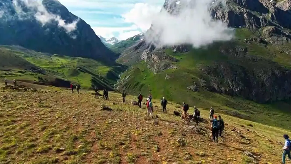 Munzur Dağları turistlerin ilgi odağı