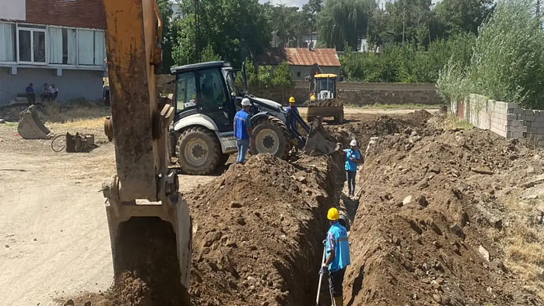 Muradiye'de içme suyu ve kanalizasyon çalışmaları başladı